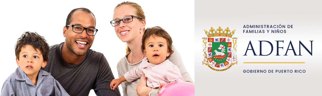 A mano izquierda Imagen de una familia, a mano derecha el nuevo logo agencial de FAMILIA